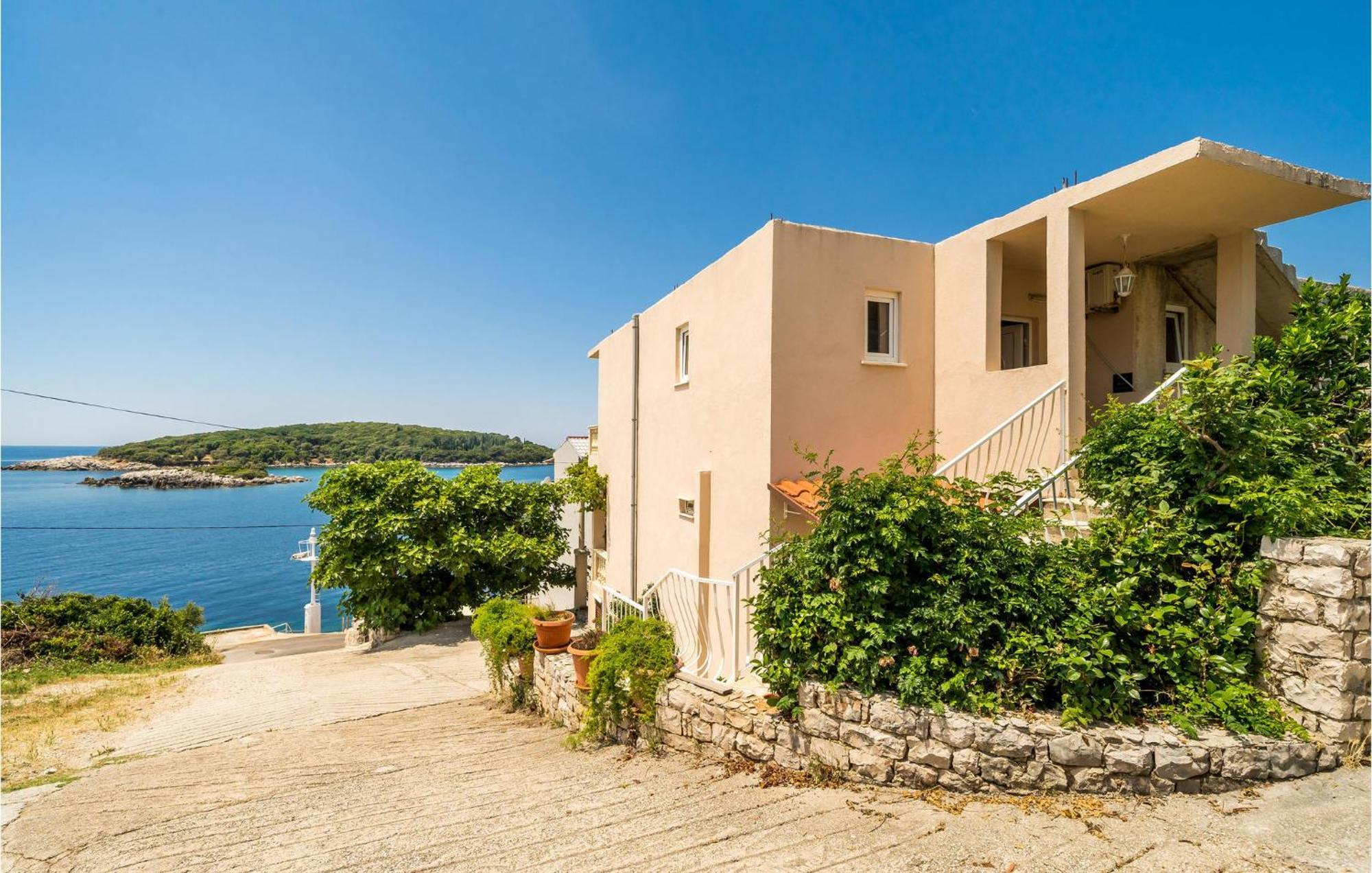 Stunning Apartment In Gruda With House Sea View Molunat Extérieur photo