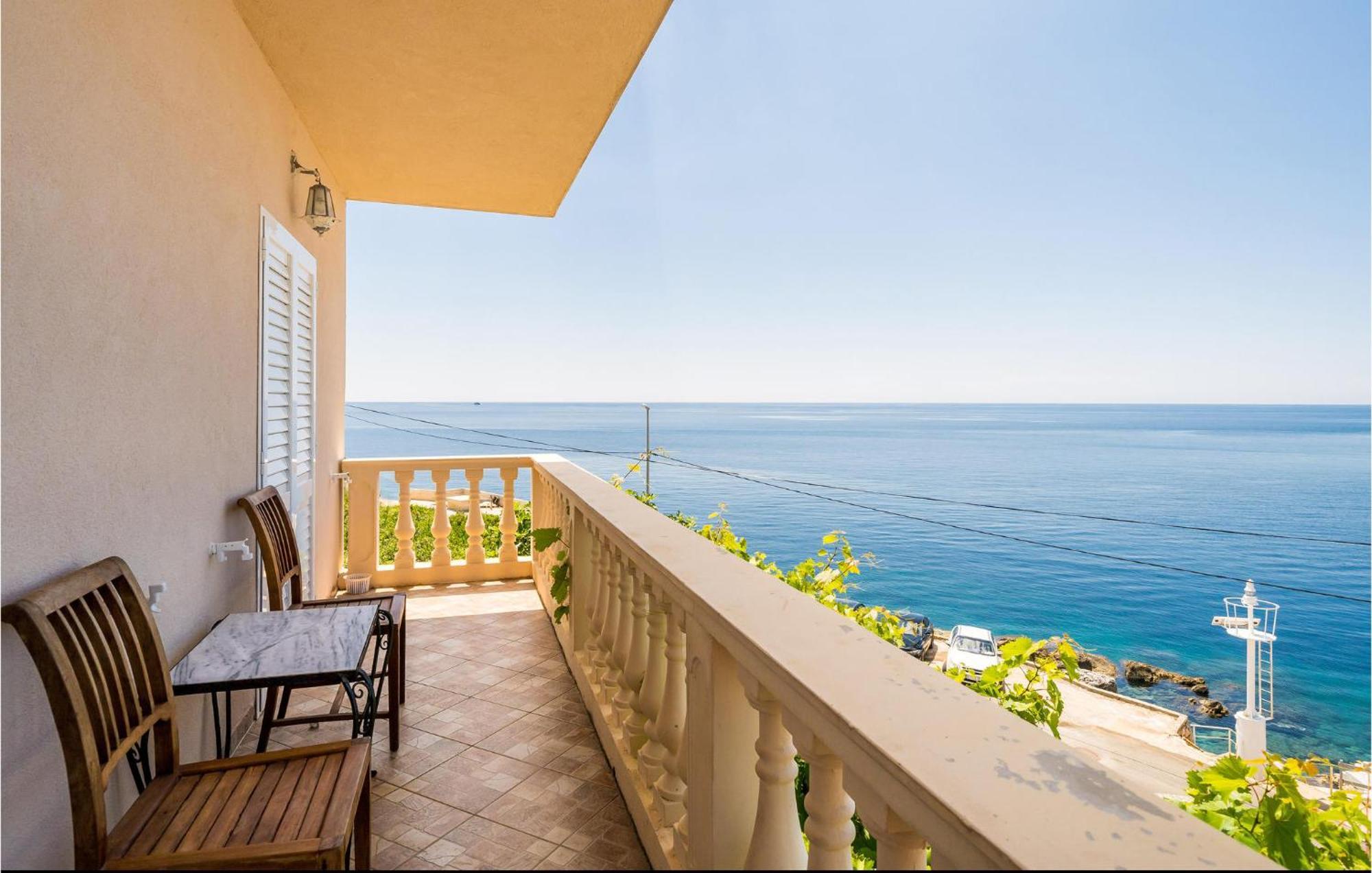 Stunning Apartment In Gruda With House Sea View Molunat Extérieur photo