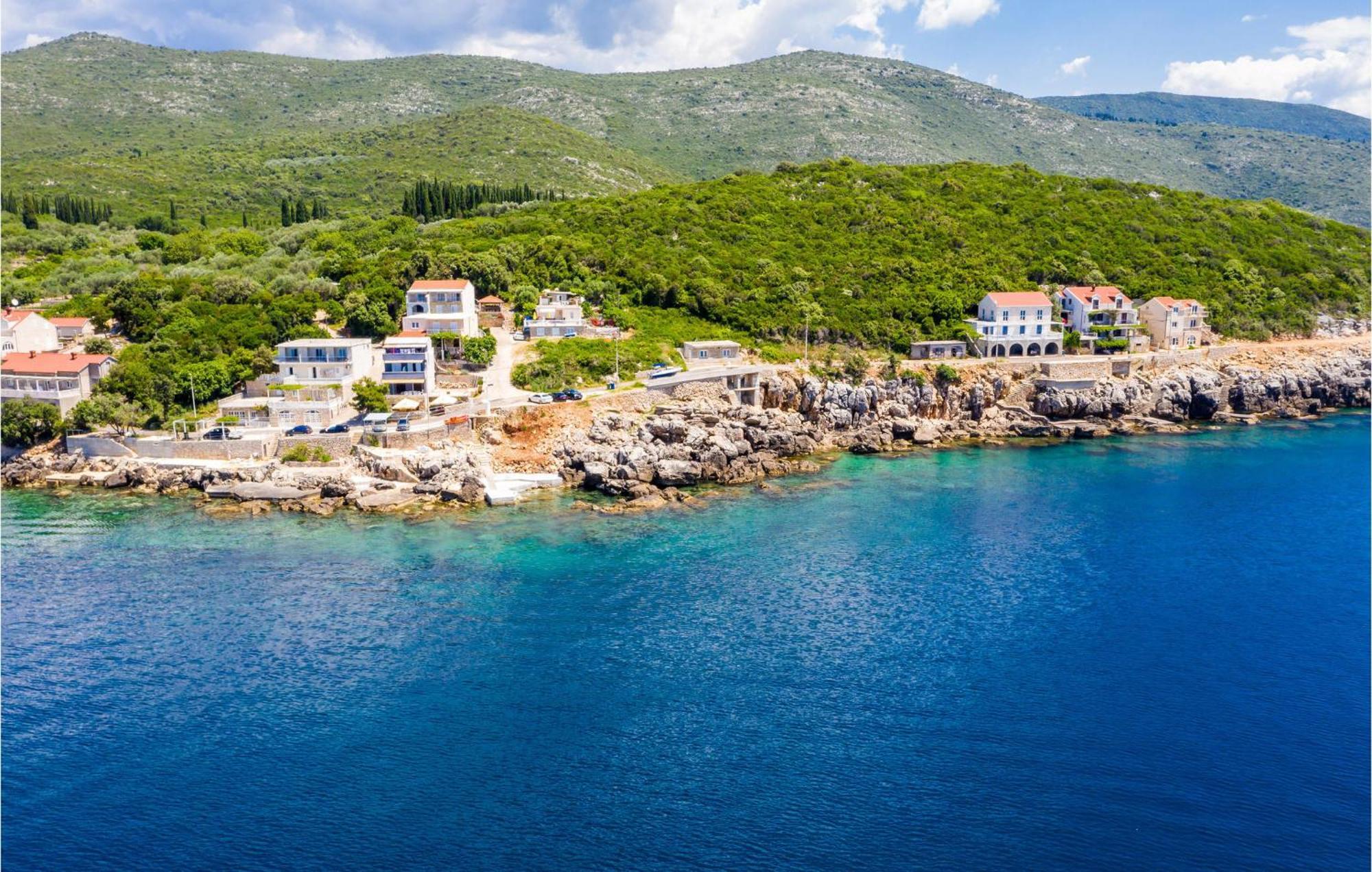 Stunning Apartment In Gruda With House Sea View Molunat Extérieur photo